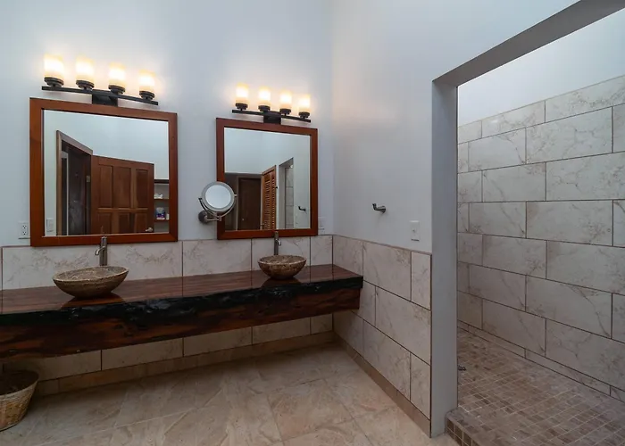 Bella Mar- Oceanfront By Floreo San Pedro (Ambergris Caye)